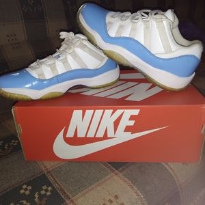 Rare low top jordans